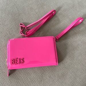BÉIS The Travel Wallet In Barbie Pink - NWOT
